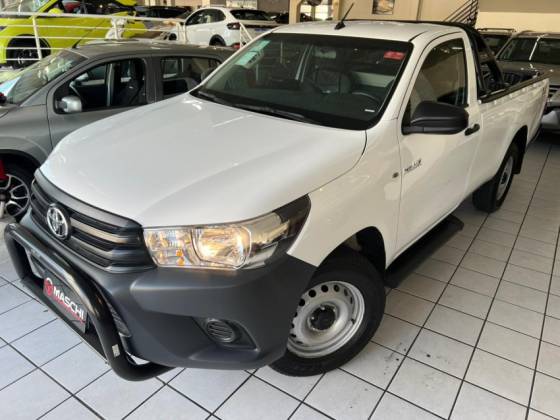 TOYOTA HILUX 2.8 D-4D TURBO DIESEL CS 4X4 MANUAL